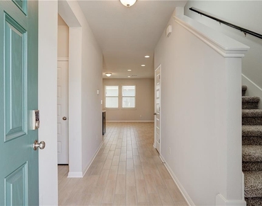 1724 W Artesian Springs Xing - Photo Thumbnail 1