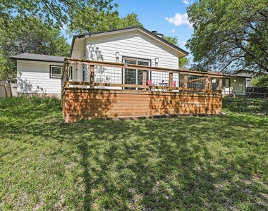 6913 Shannon Dr - Photo Thumbnail 16