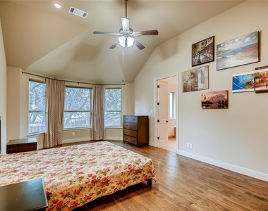 4216 Myrtle Beach Dr - Photo Thumbnail 12