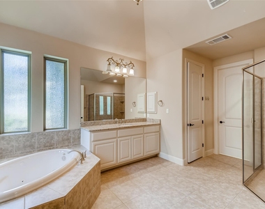 4216 Myrtle Beach Dr - Photo Thumbnail 14
