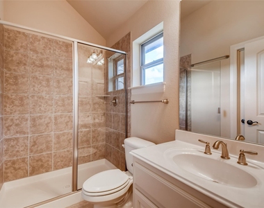 4216 Myrtle Beach Dr - Photo Thumbnail 18