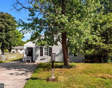 609 Winder - Photo Thumbnail 1