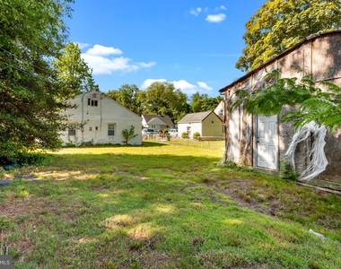609 Winder - Photo Thumbnail 17