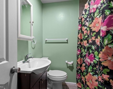 609 Winder - Photo Thumbnail 5