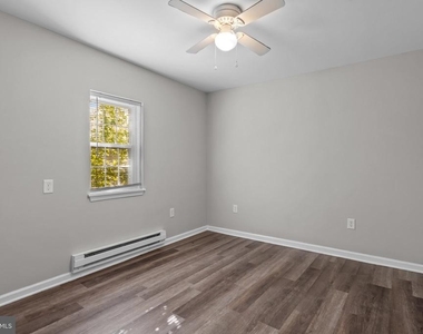 609 Winder - Photo Thumbnail 3