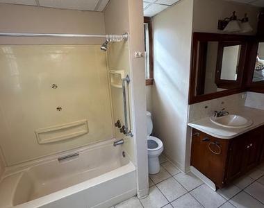 104 S Limekiln Pike - Photo Thumbnail 5