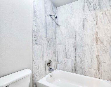 7312 E Ben White Blvd - Photo Thumbnail 17