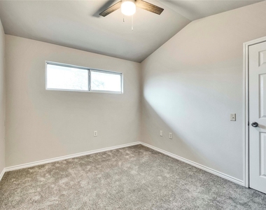7312 E Ben White Blvd - Photo Thumbnail 18