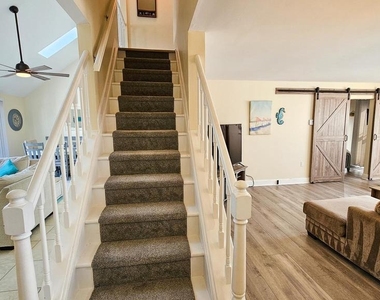 105 Peter Road - Photo Thumbnail 4