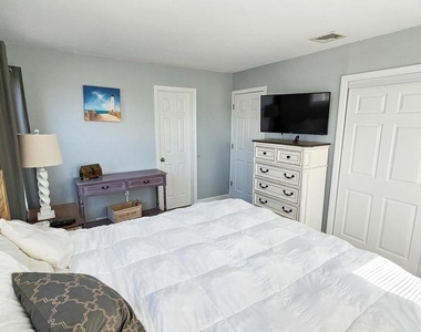 105 Peter Road - Photo Thumbnail 27