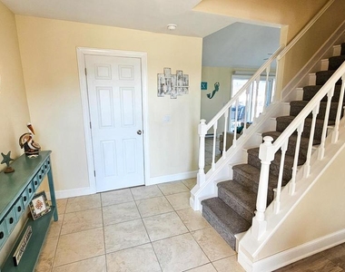 105 Peter Road - Photo Thumbnail 2