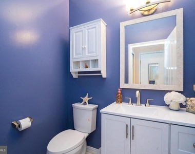 704 Dahlia Circle - Photo Thumbnail 11