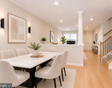 704 Dahlia Circle - Photo Thumbnail 2