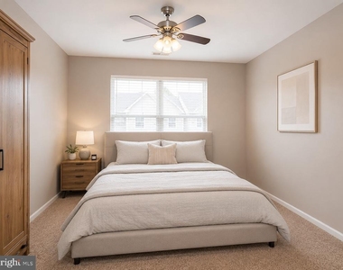 704 Dahlia Circle - Photo Thumbnail 12