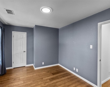 3901 Caney Creek Rd - Photo Thumbnail 13