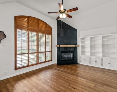 3901 Caney Creek Rd - Photo Thumbnail 3