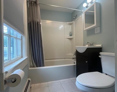 345 Nassau Street - Photo Thumbnail 4