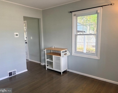 24 Forman Drive - Photo Thumbnail 3