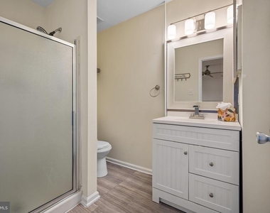 817 Thoreau Lane - Photo Thumbnail 17