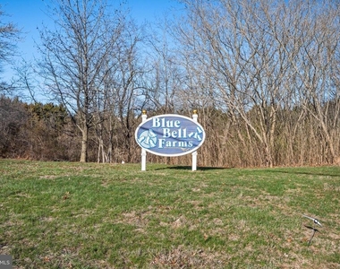 817 Thoreau Lane - Photo Thumbnail 24
