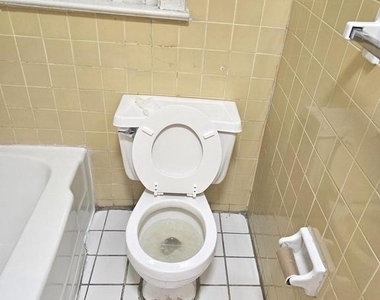 215 Chestnut Avenue - Photo Thumbnail 10