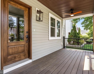 1833 W High Street - Photo Thumbnail 2