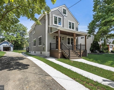 1833 W High Street - Photo Thumbnail 1