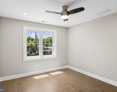 1833 W High Street - Photo Thumbnail 30