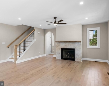 1833 W High Street - Photo Thumbnail 3