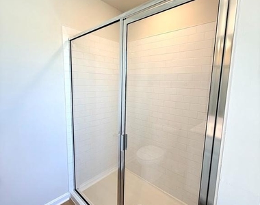 106 Clinton Street - Photo Thumbnail 10