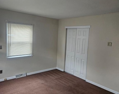 206 Stevenson Avenue - Photo Thumbnail 13