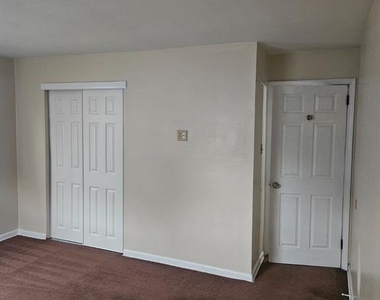 206 Stevenson Avenue - Photo Thumbnail 12
