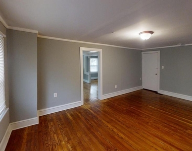 35 Mill Street - Photo Thumbnail 3