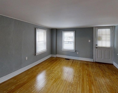 35 Mill Street - Photo Thumbnail 4