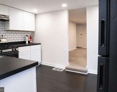 28 Mount Holly Avenue - Photo Thumbnail 3