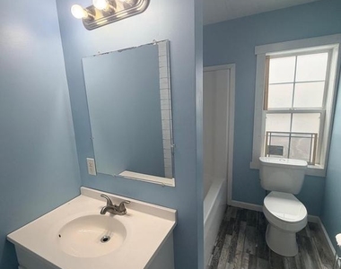 125 E Main Street - Photo Thumbnail 11