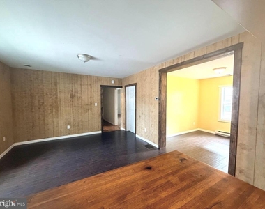 125 E Main Street - Photo Thumbnail 4