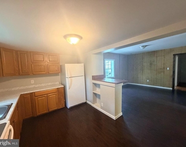 125 E Main Street - Photo Thumbnail 27