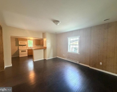 125 E Main Street - Photo Thumbnail 7