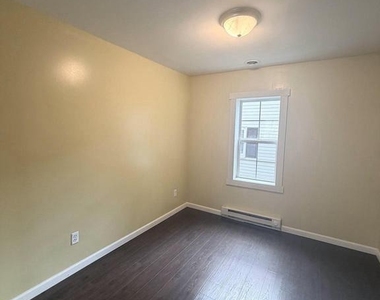 125 E Main Street - Photo Thumbnail 24