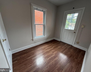 443 N Mulberry Street - Photo Thumbnail 15