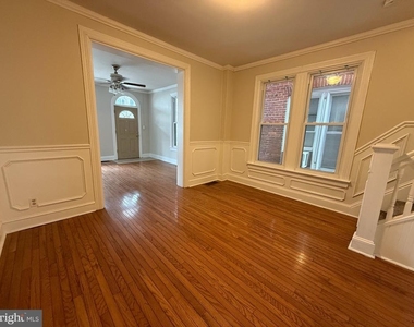 443 N Mulberry Street - Photo Thumbnail 6