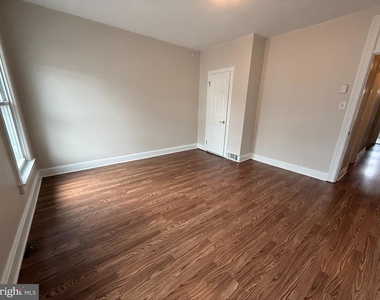 443 N Mulberry Street - Photo Thumbnail 11
