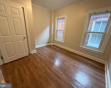 443 N Mulberry Street - Photo Thumbnail 14
