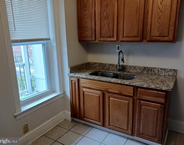 443 N Mulberry Street - Photo Thumbnail 3