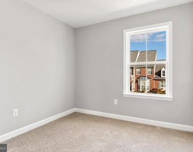 504 Wheatley Drive - Photo Thumbnail 16