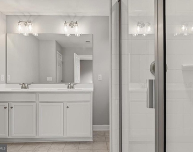 504 Wheatley Drive - Photo Thumbnail 12