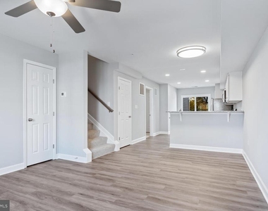 504 Wheatley Drive - Photo Thumbnail 4