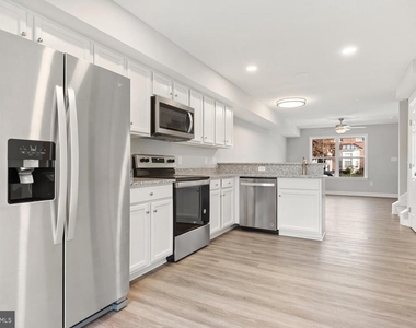 504 Wheatley Drive - Photo Thumbnail 6