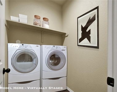 265 Joanne Loop - Photo Thumbnail 10